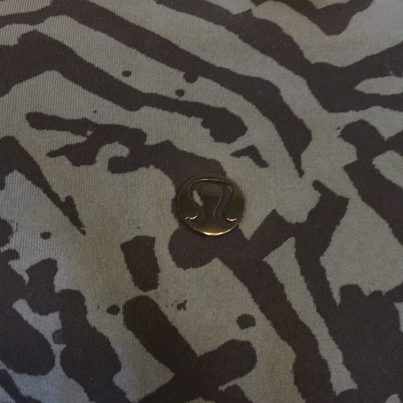 Lululemon pants - Picture 3 of 8